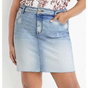 Maurice’s Plus Size Vintage High Rise Light Wash Fray Hem Denim Skirt